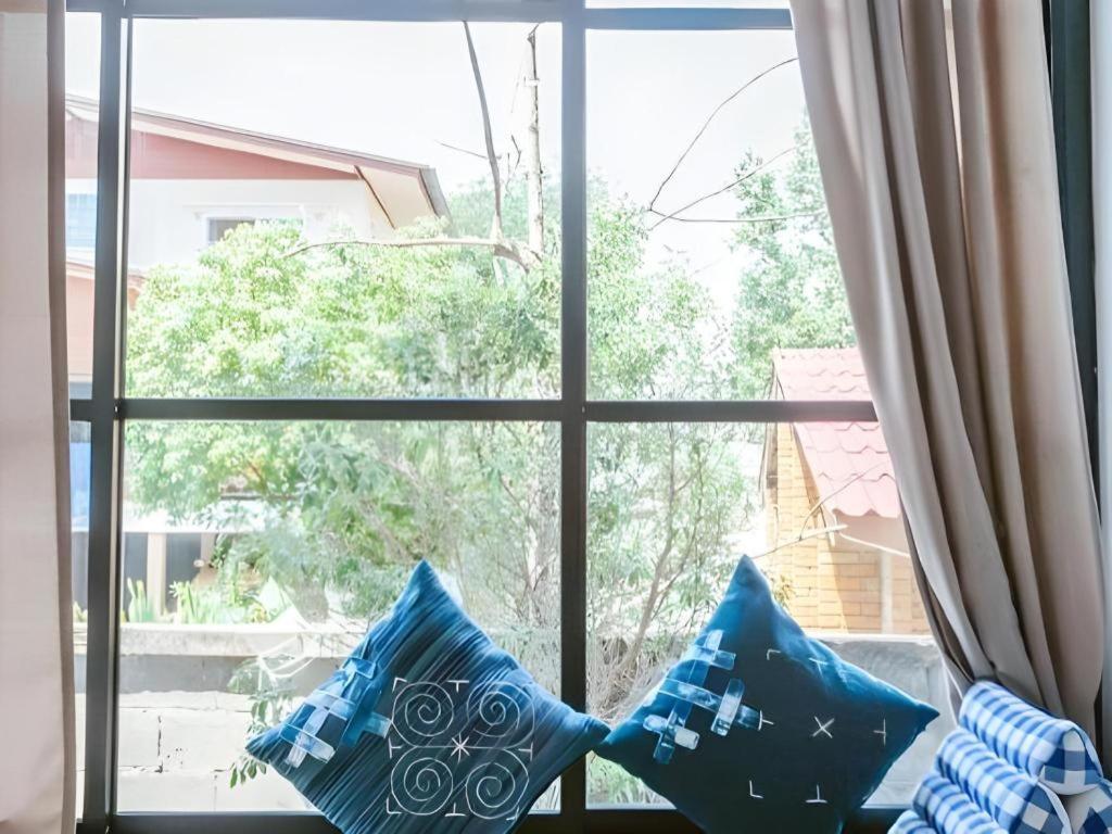 Hug Inn Phrae Exterior photo