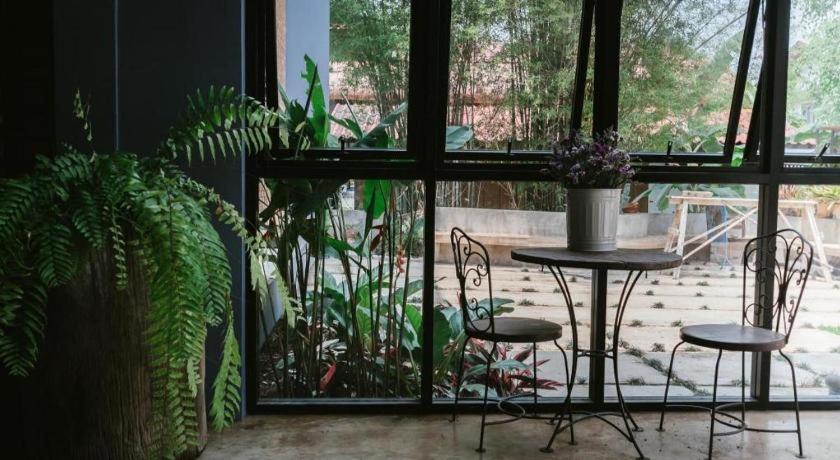 Hug Inn Phrae Exterior photo